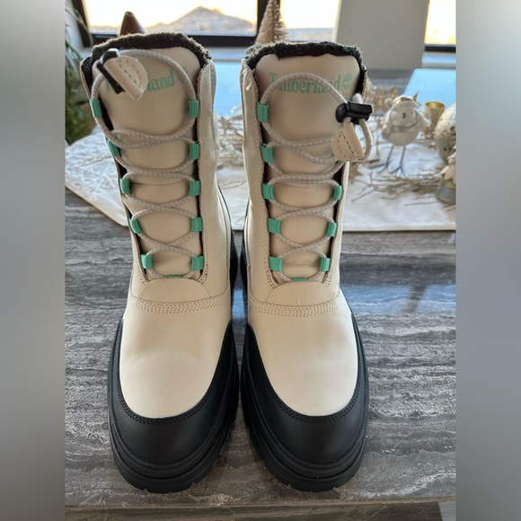 NWOT Women’s TIMBERLAND Boot 91/2 - Picture 8 of 11